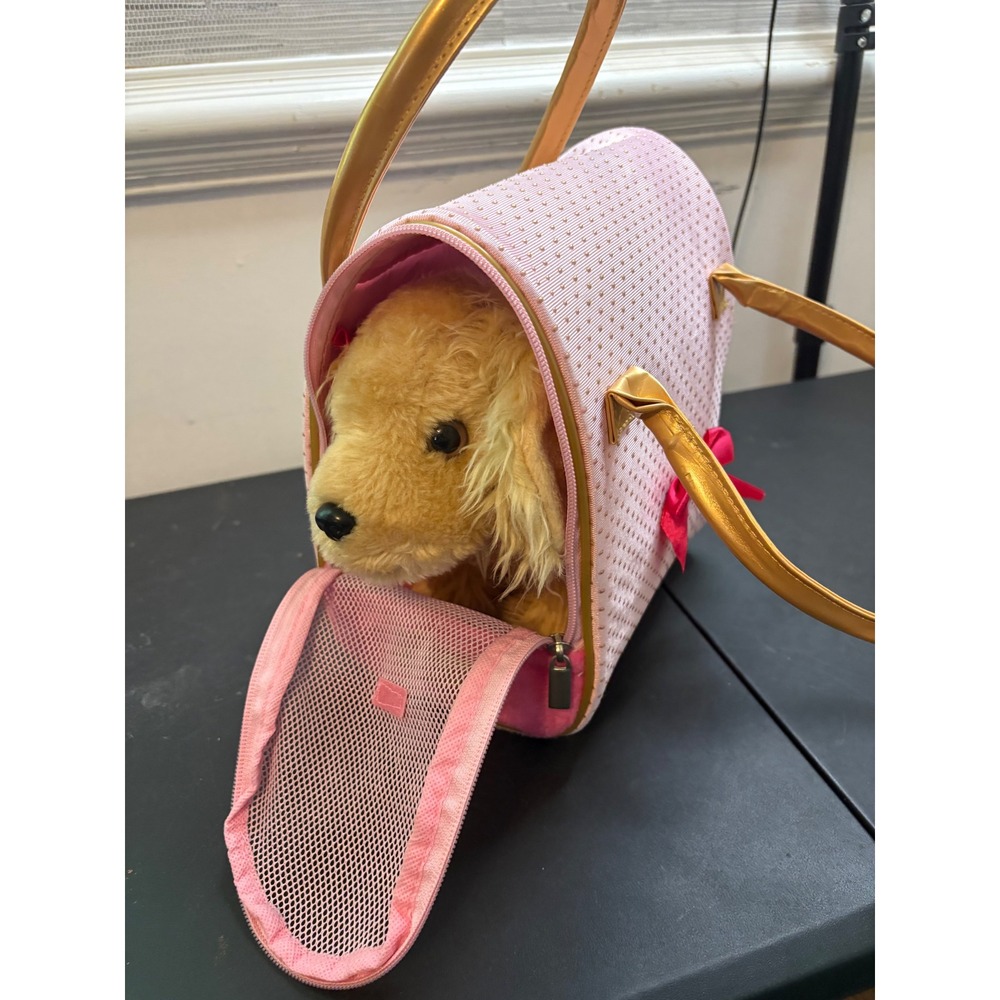 Pucci Pups Plush Golden Retriever Dog with Pink and Gold Polka Dot Carrier Bag